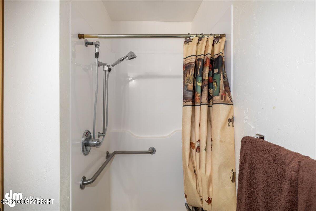 Homer, Alaska 99603, United States, 12 Bedrooms Bedrooms, ,9 BathroomsBathrooms,Residential,Active,100934