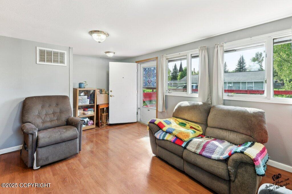 1507 Elmendorf Drive, Anchorage, Alaska image 6