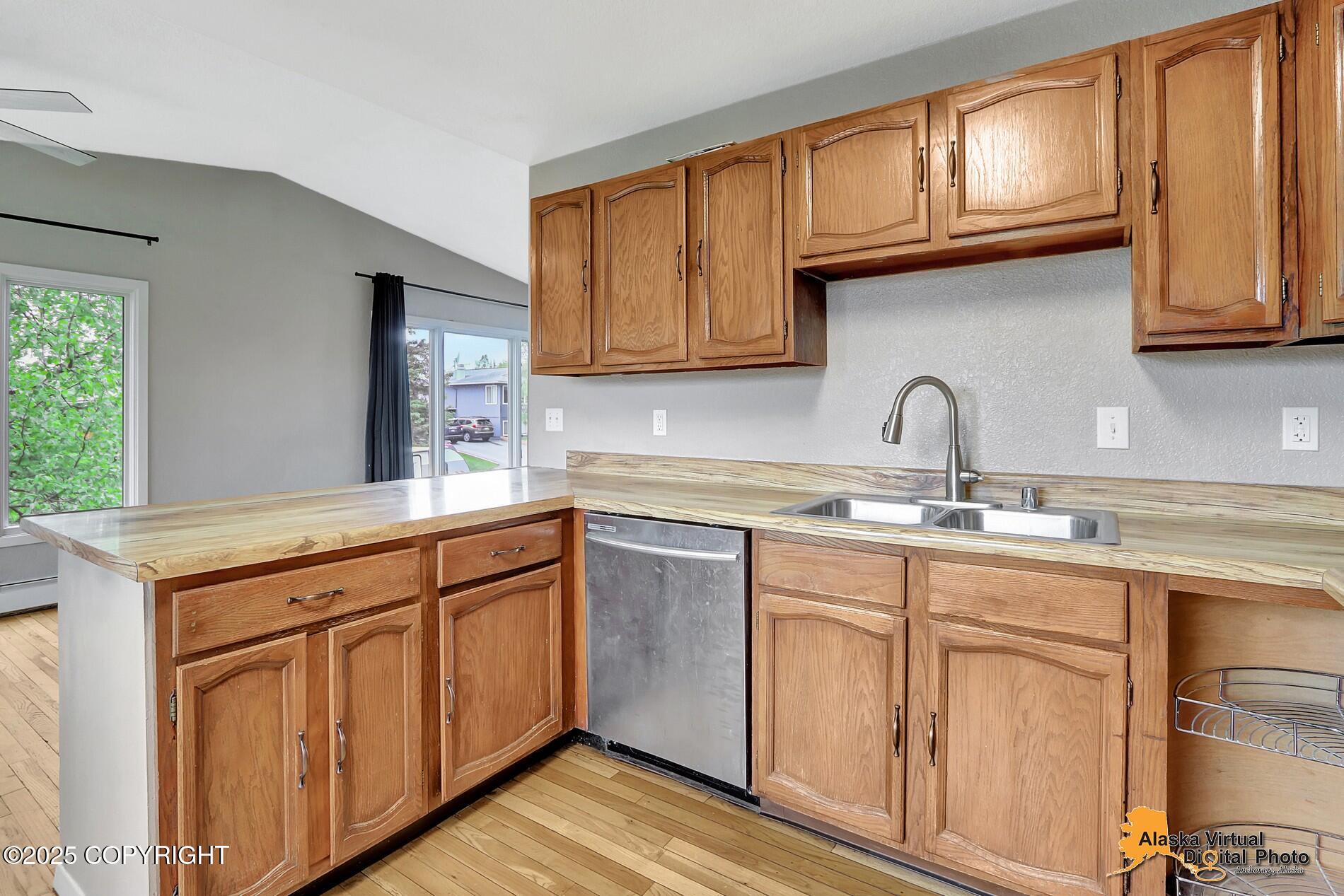 8400 E 11th Court, Anchorage, Alaska image 13