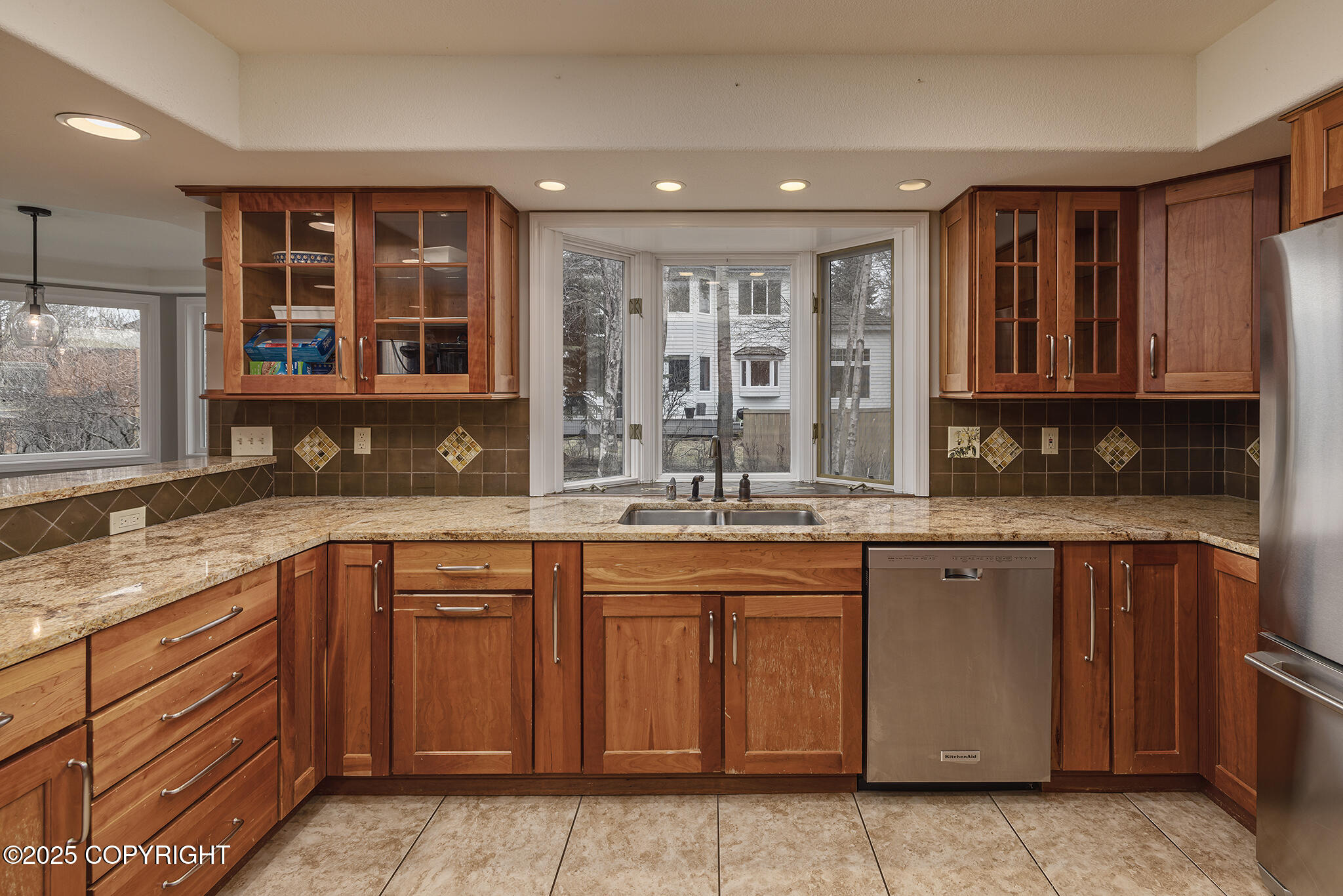 10111 Pointe Resolution Drive, Anchorage, Alaska image 13