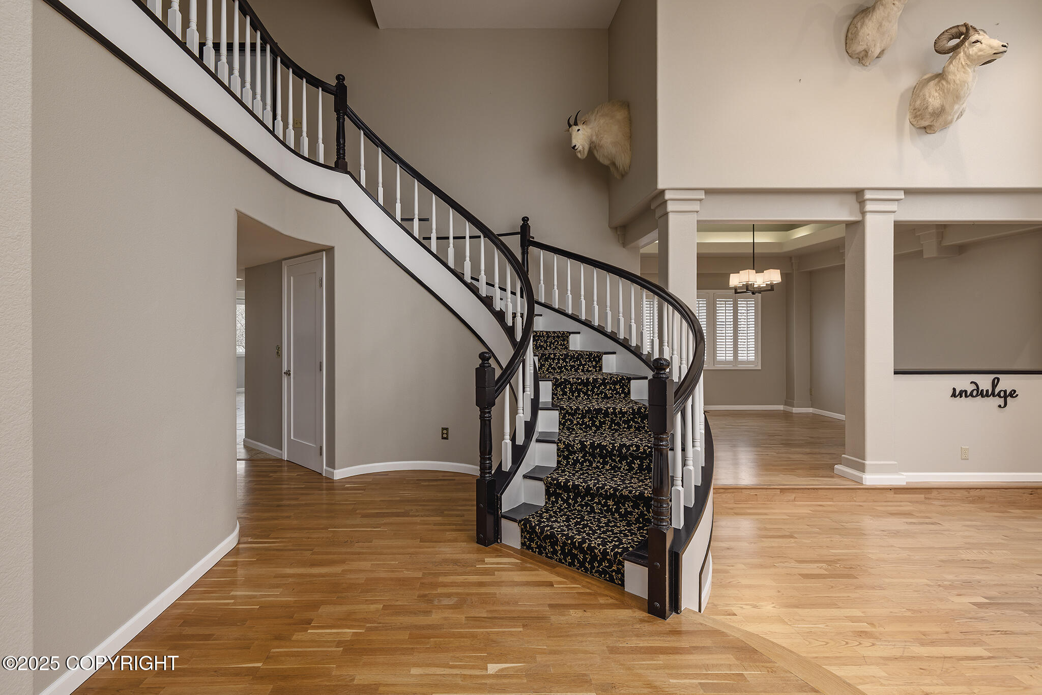 10111 Pointe Resolution Drive, Anchorage, Alaska image 3