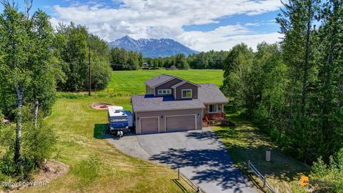 Photo of 10775 E Meadowlark Circle, Palmer, AK 99645 (MLS # 26-7104)