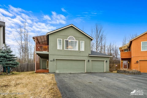 Homes For Sale - 7910 Little Moose Circle<br/> Anchorage, AK 99507