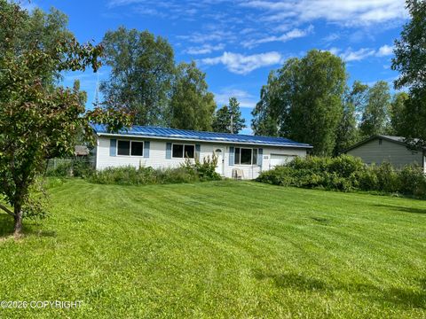 Photo of 328 W Riverview Avenue, Soldotna, AK 99669 (MLS # 26-8308)