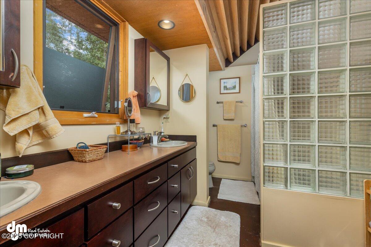 8008 Sundi Way, Anchorage, Alaska image 38