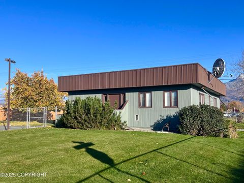 Photo of 941 S Cobb Street, Palmer, AK 99645 (MLS # 25-12882) Photo of 941 S Cobb Street, Palmer, AK 99645 (MLS # 25-12882)