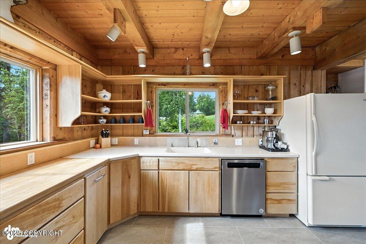 Homer, Alaska 99603, United States, 3 Bedrooms Bedrooms, ,2 BathroomsBathrooms,Residential,Active,193082