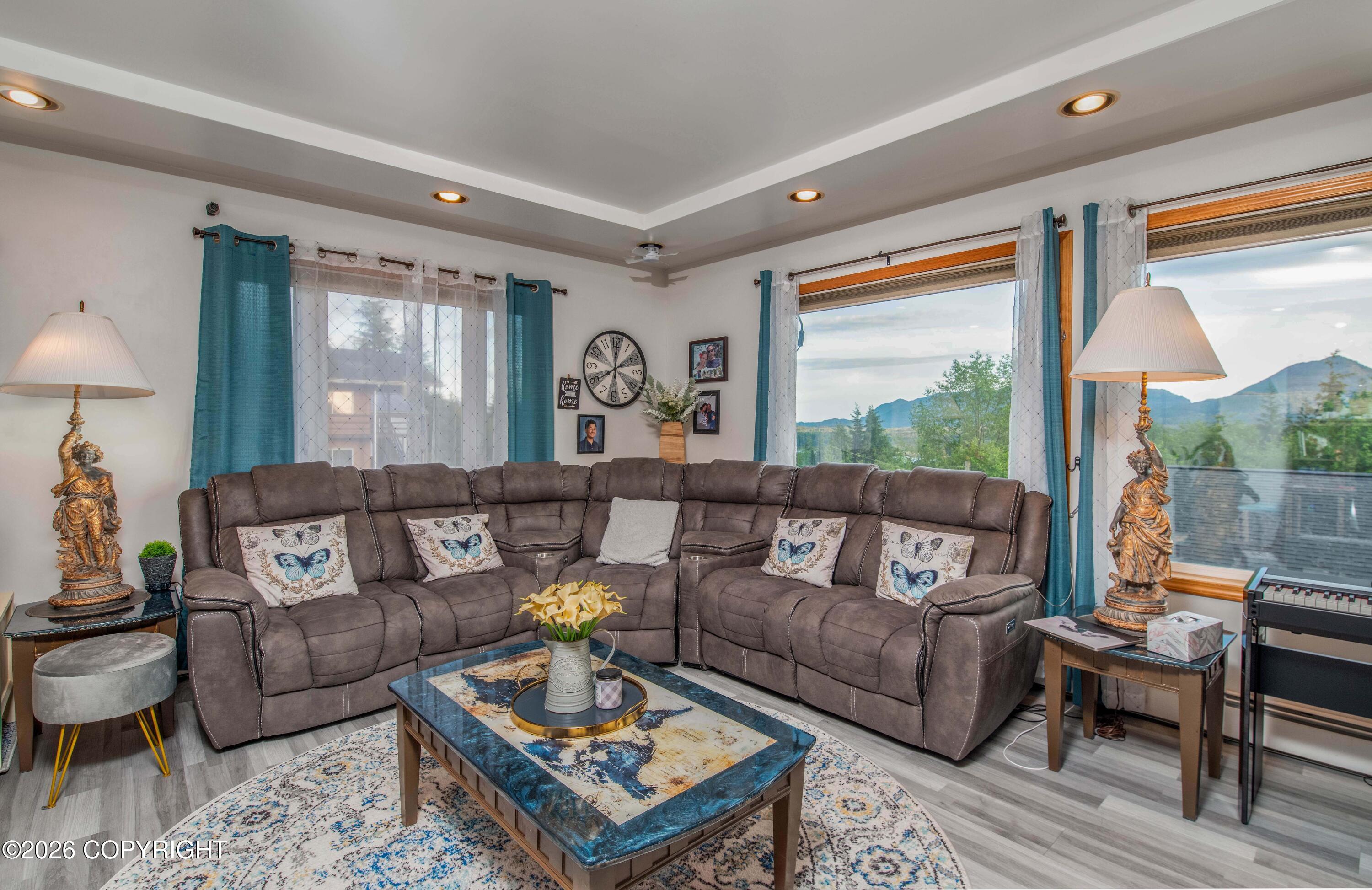 707 Carlanna Lake Road