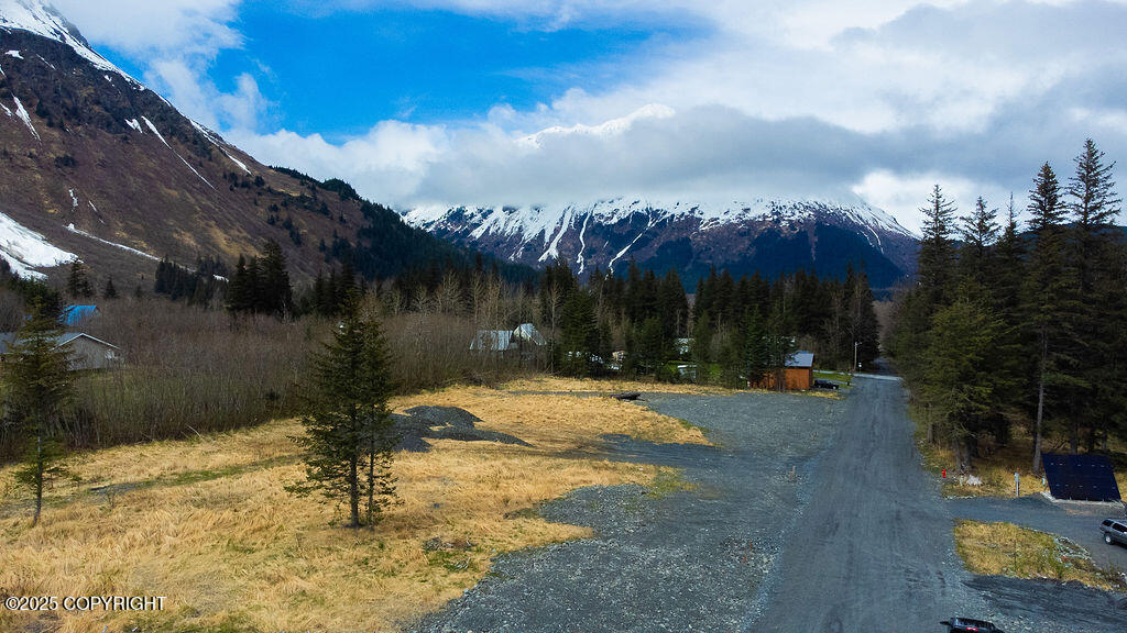 2411 Maple Street, Seward, Alaska image 2