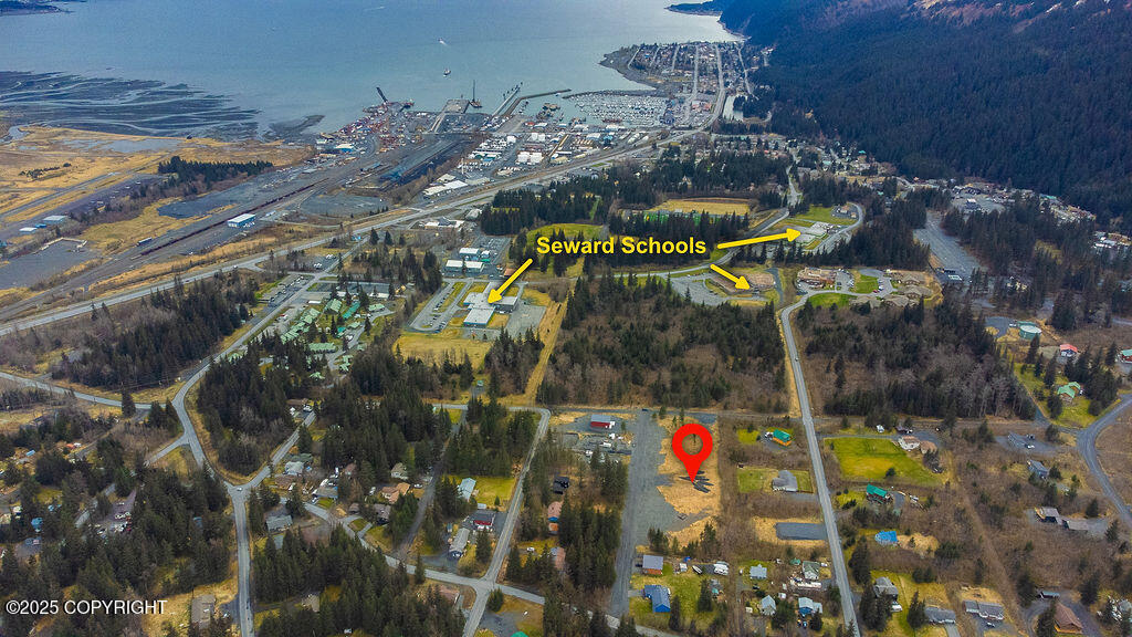 2411 Maple Street, Seward, Alaska image 11