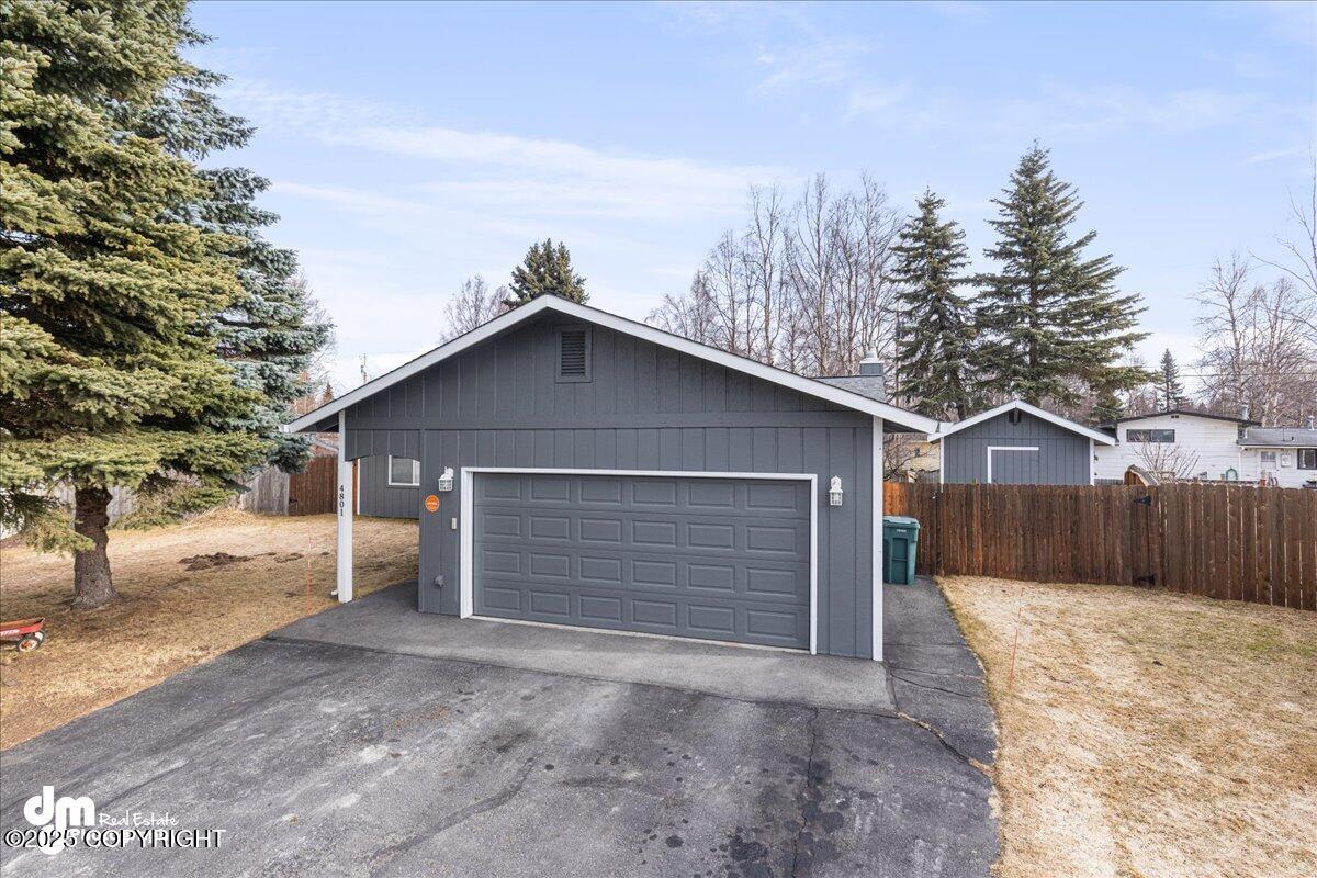 4801 Carousel Circle, Anchorage, Alaska image 27