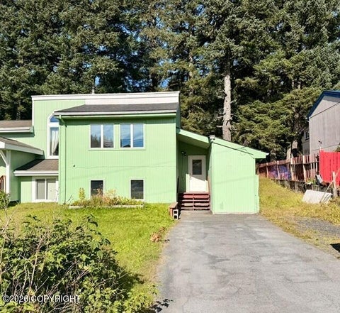Homes For Sale - 2225 Beaver Lake Drive<br/> Kodiak, AK 99615