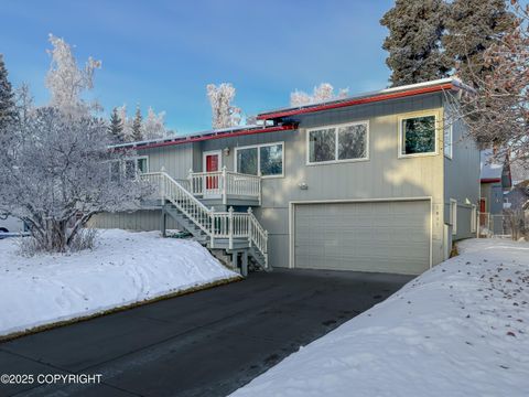 Photo of 2831 Bennett Avenue, Anchorage, AK 99517 (MLS # 25-14322)