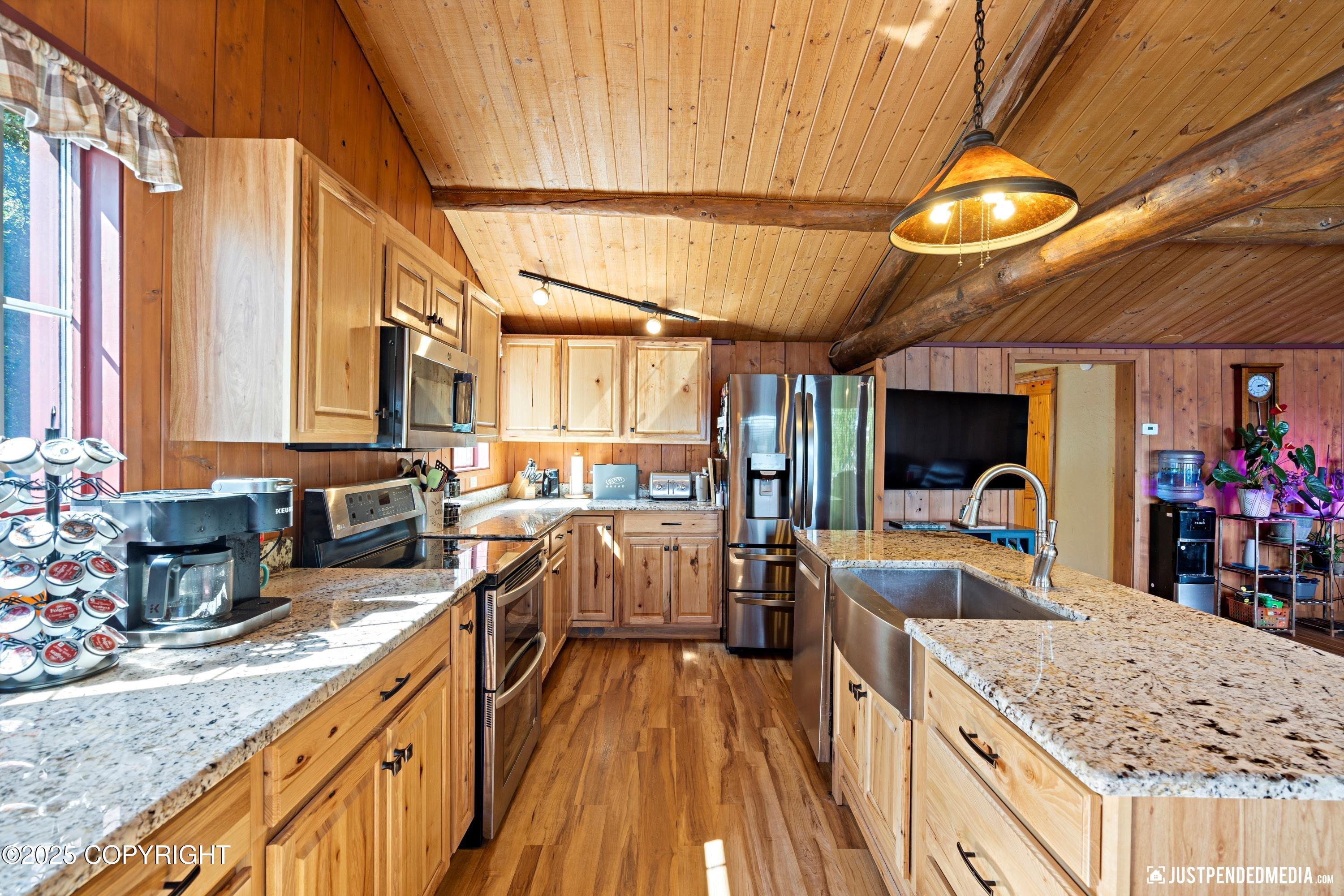 1069 N Beaver Lake Road, Wasilla, Alaska image 16