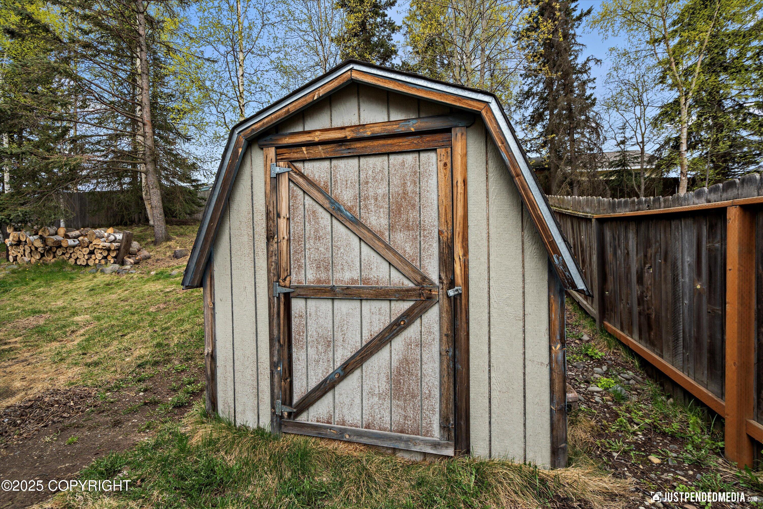 18315 Hidden Falls Avenue, Eagle River, Alaska image 34