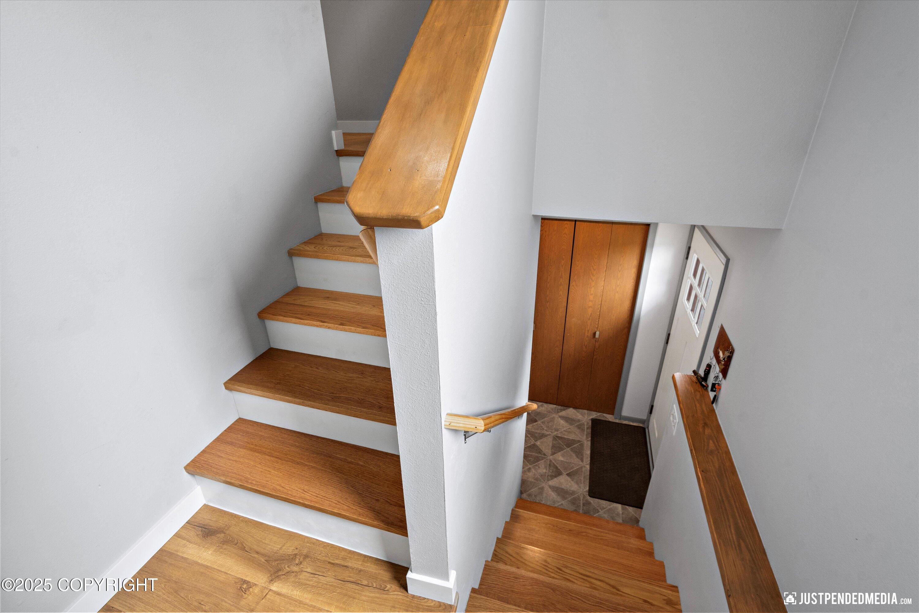 18315 Hidden Falls Avenue, Eagle River, Alaska image 10