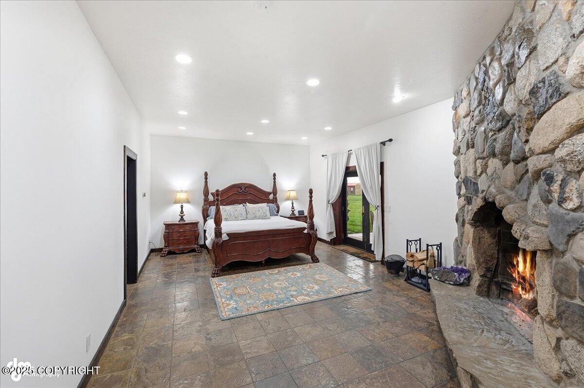 Ninilchik, Alaska 99639, United States, 11 Bedrooms Bedrooms, ,11 BathroomsBathrooms,Residential,Active,230115