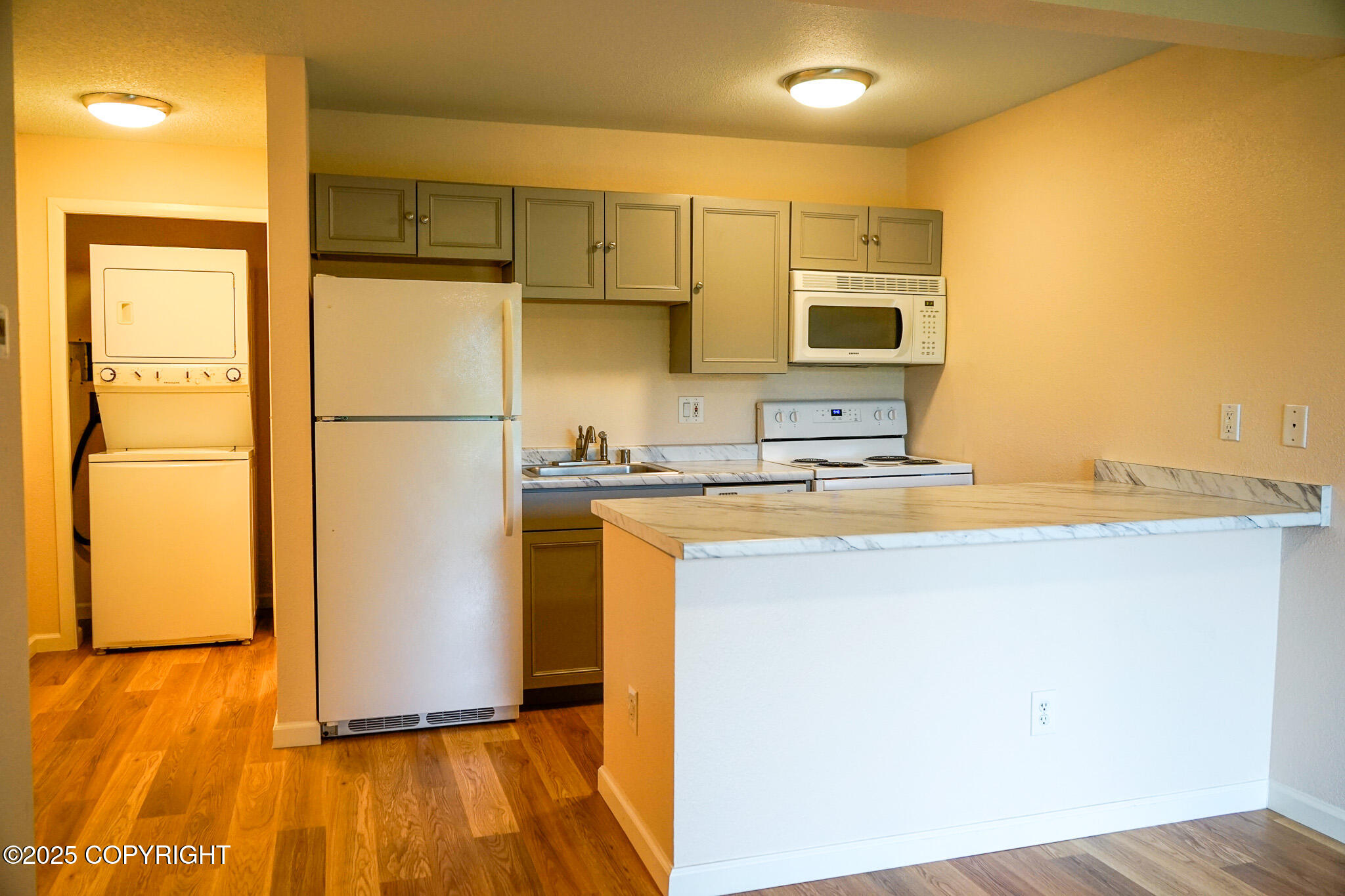 2100 Minerva Way #A6, Anchorage, Alaska image 2