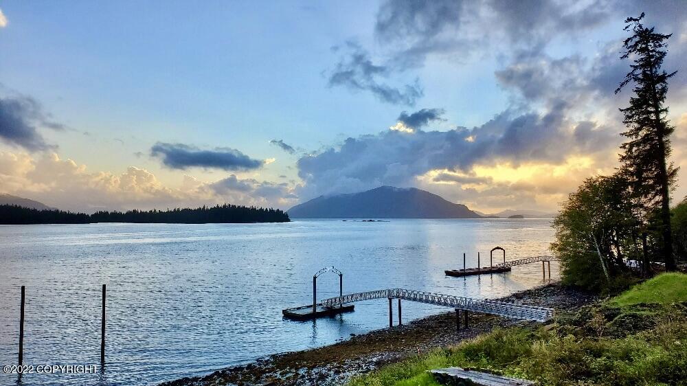 2.75 Mile Port Saint Nicholas