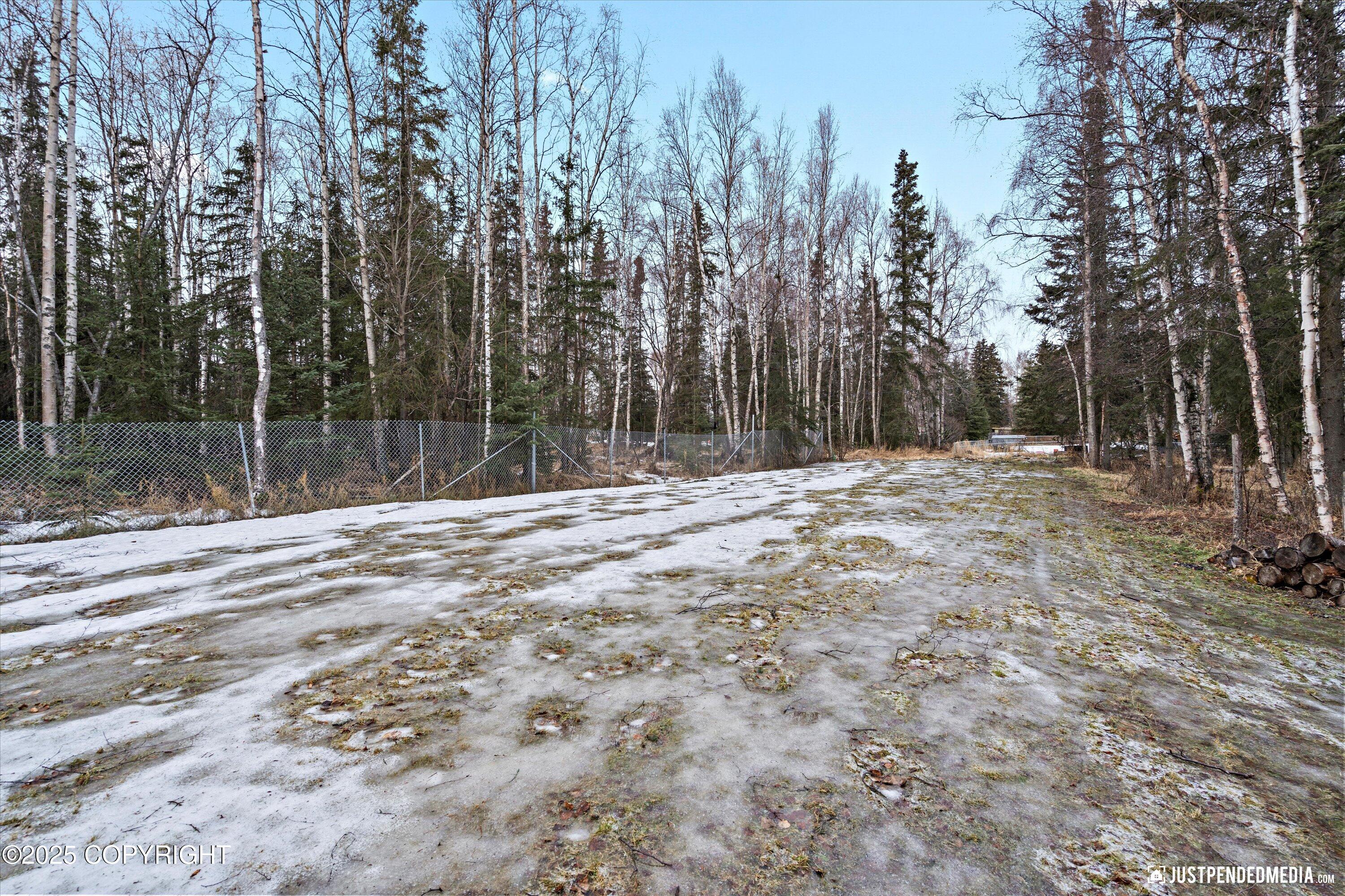 Anchorage, Alaska 99516, United States, 4 Bedrooms Bedrooms, ,3 BathroomsBathrooms,Residential,Pending,3933