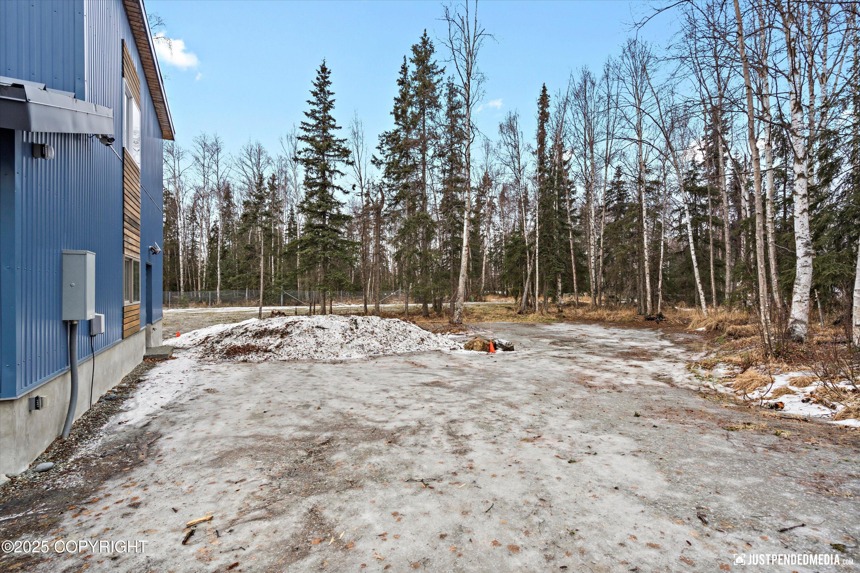 Anchorage, Alaska 99516, United States, 4 Bedrooms Bedrooms, ,3 BathroomsBathrooms,Residential,Pending,3933