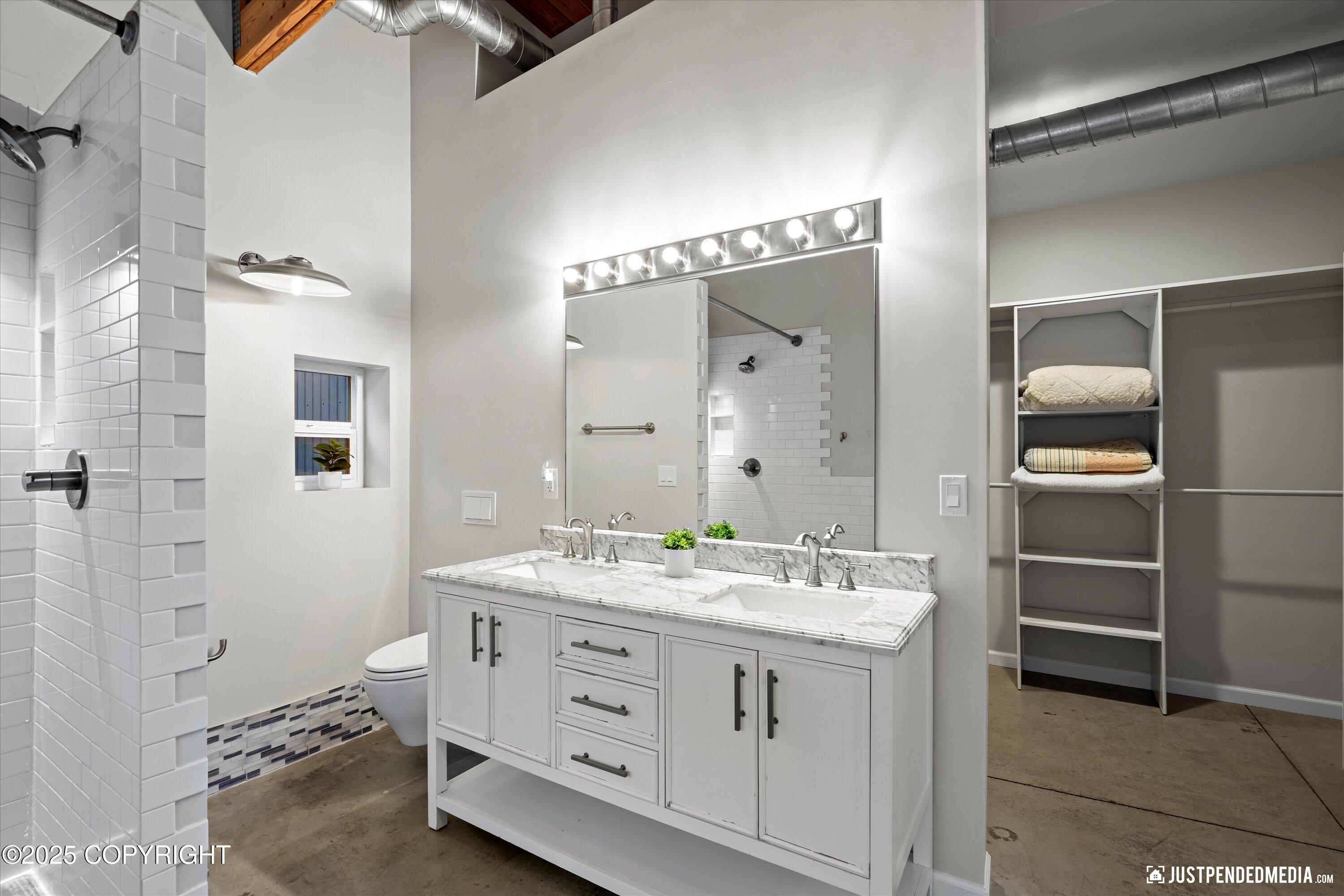 Anchorage, Alaska 99516, United States, 4 Bedrooms Bedrooms, ,3 BathroomsBathrooms,Residential,Pending,3933