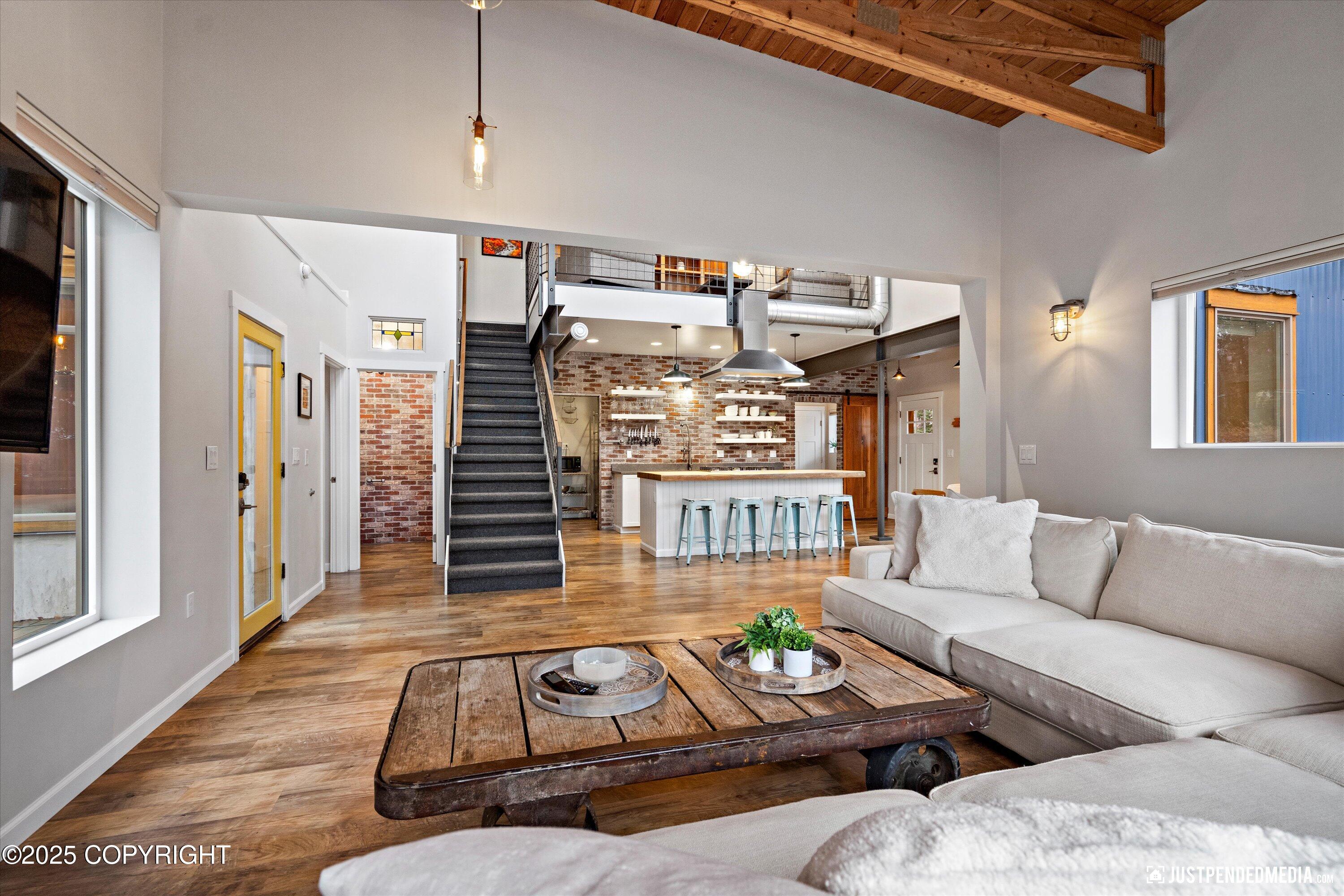 Anchorage, Alaska 99516, United States, 4 Bedrooms Bedrooms, ,3 BathroomsBathrooms,Residential,Pending,3933