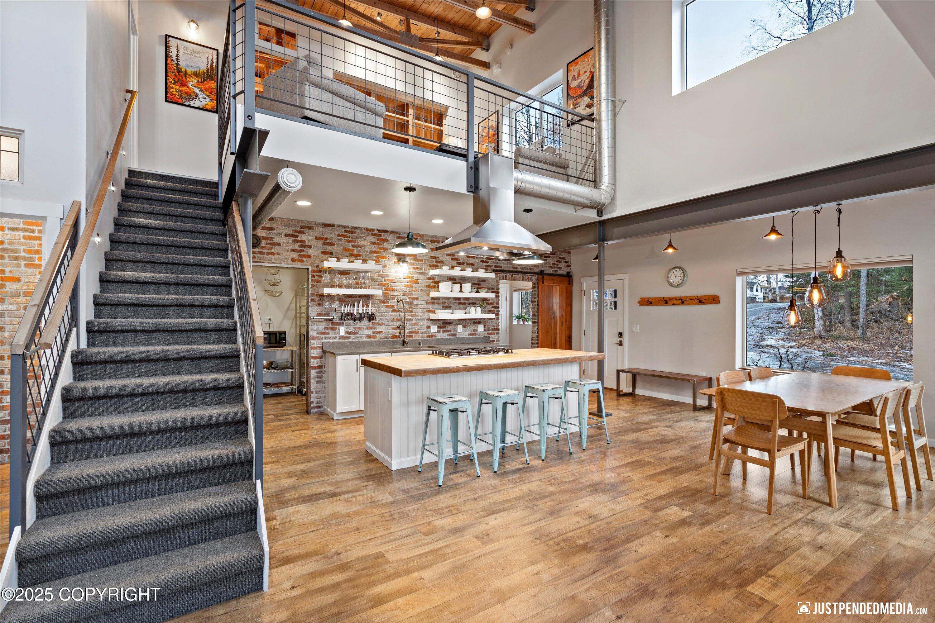 Anchorage, Alaska 99516, United States, 4 Bedrooms Bedrooms, ,3 BathroomsBathrooms,Residential,Pending,3933