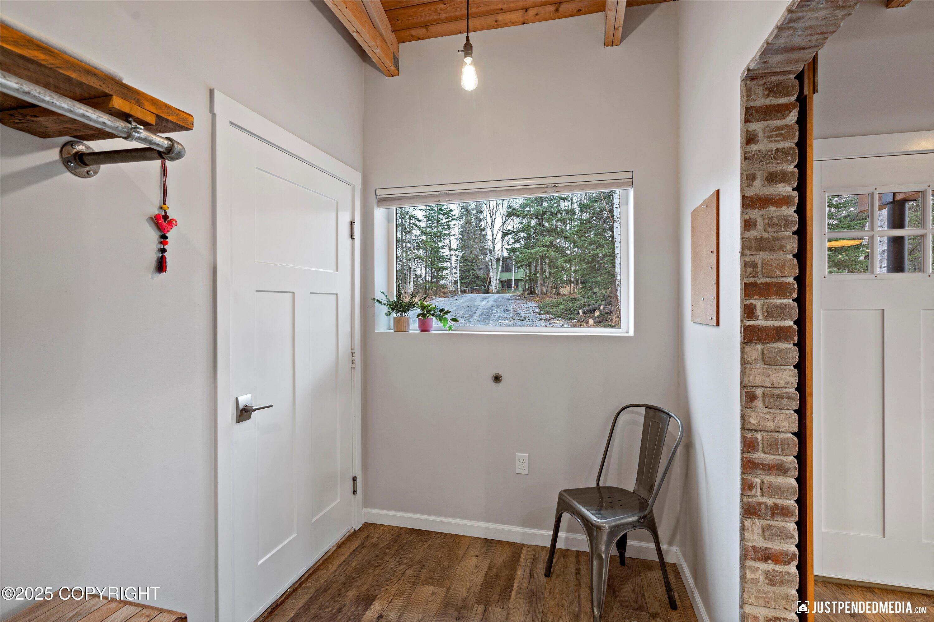 Anchorage, Alaska 99516, United States, 4 Bedrooms Bedrooms, ,3 BathroomsBathrooms,Residential,Pending,3933