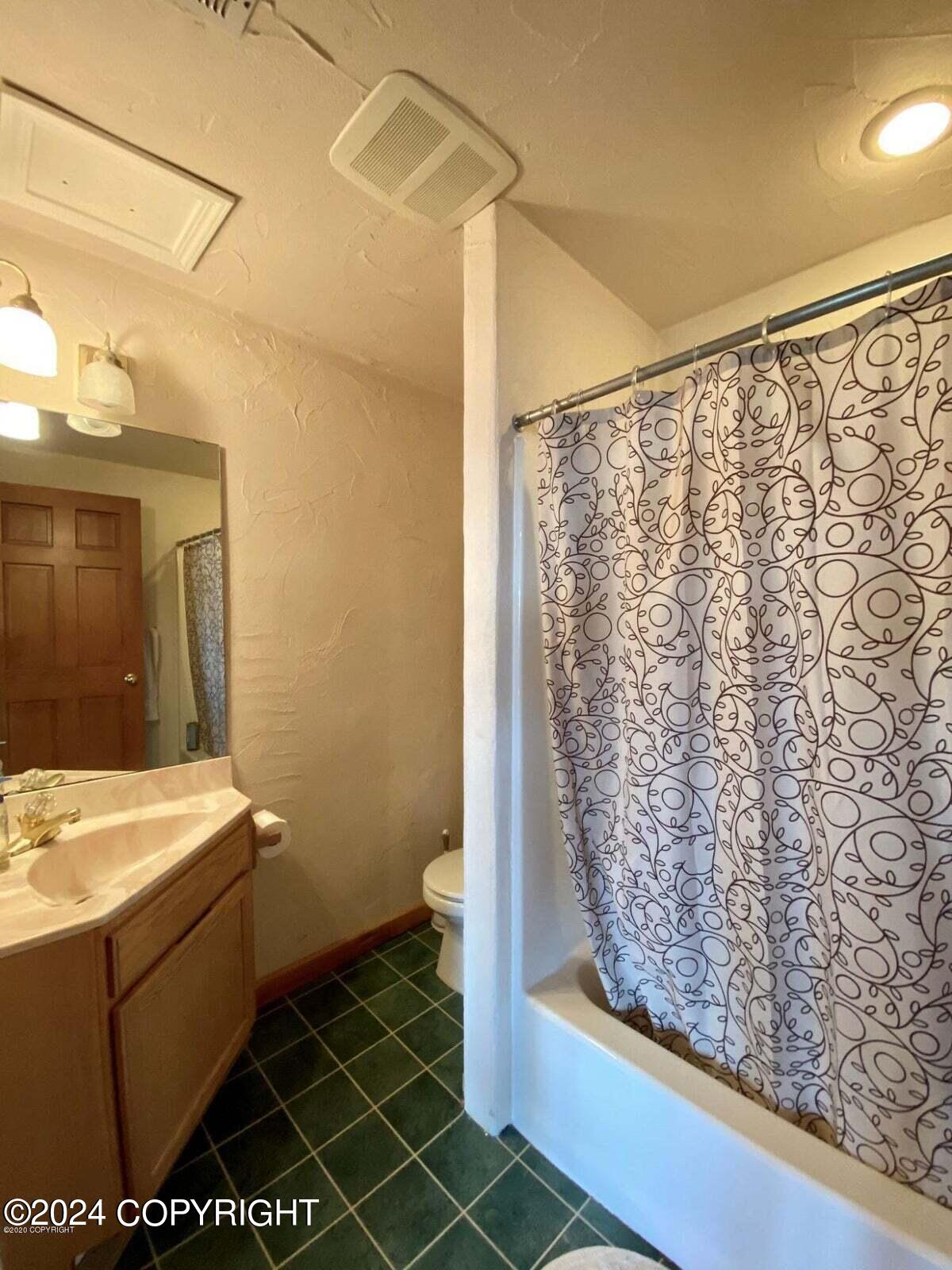61421 Florence Martin Court, Homer, Idaho image 18