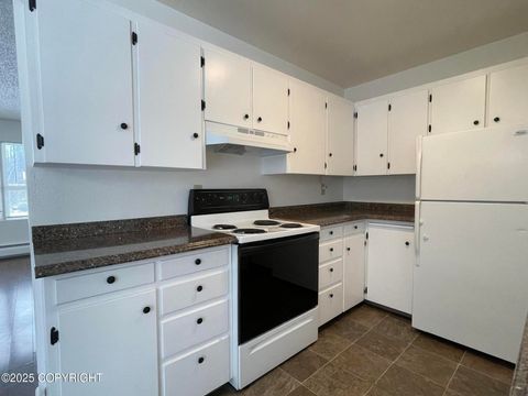 Photo of 1510 Summit View Street, Anchorage, AK 99504 (MLS # 26-313)