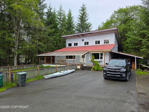 Photo of 297 Mitkof Highway, Petersburg, AK 99833 (MLS # 25-7714) Photo of 297 Mitkof Highway, Petersburg, AK 99833 (MLS # 25-7714)