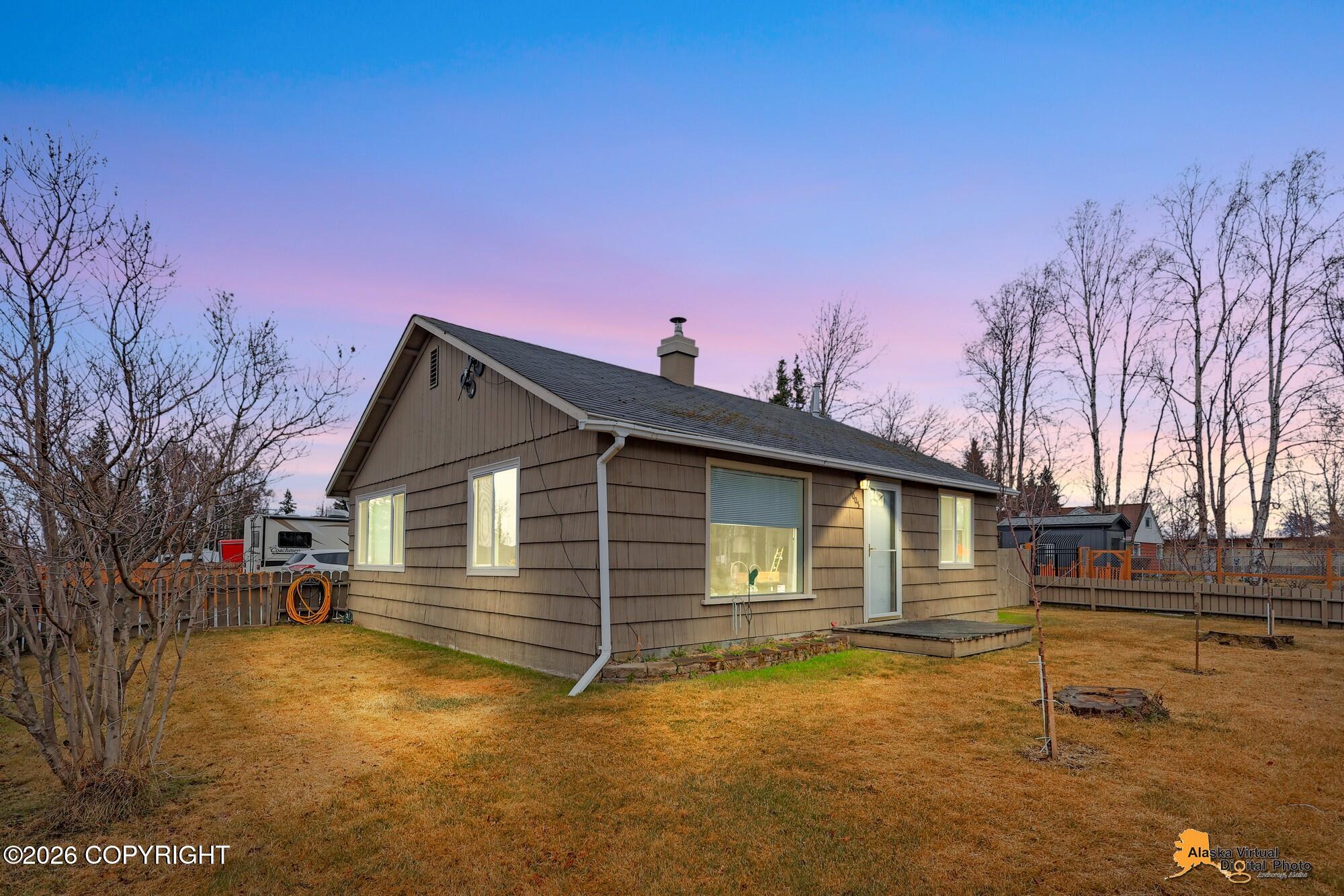1005 W Tudor Road