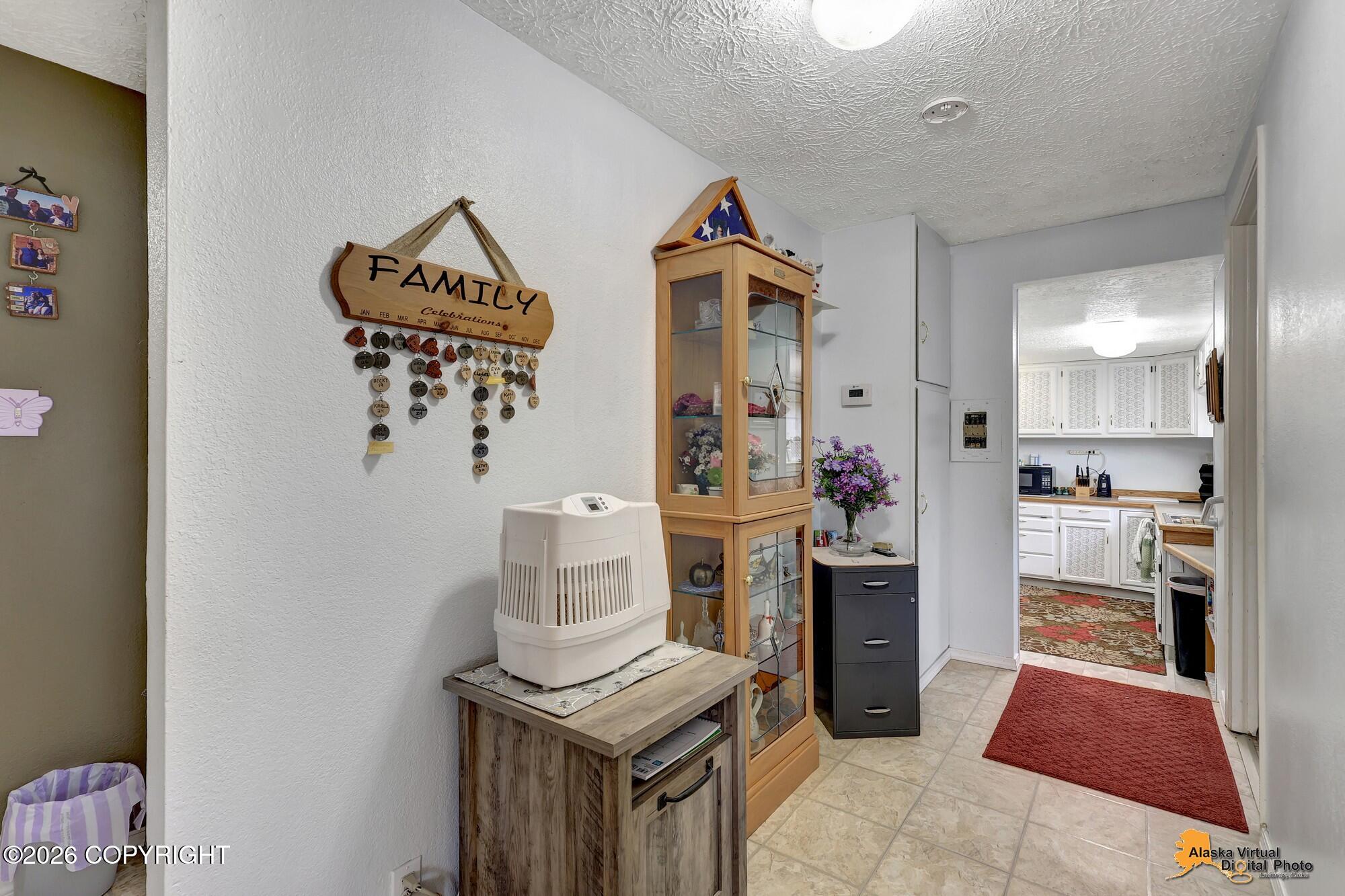 1005 W Tudor Road
