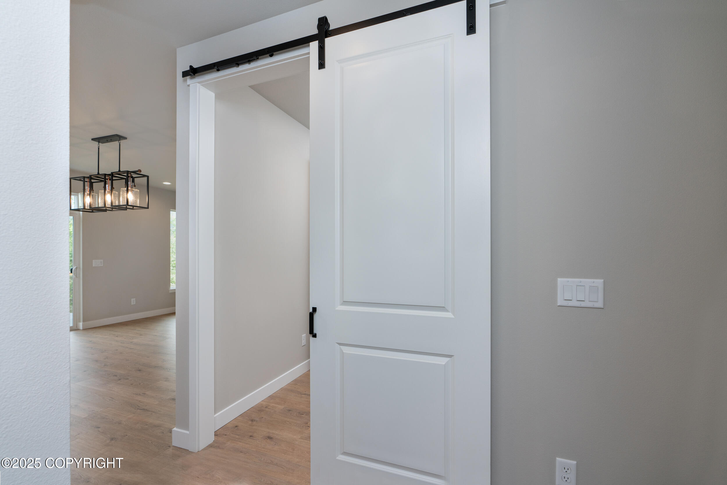 18085 N Rivervista Road, Eagle River, Alaska image 5