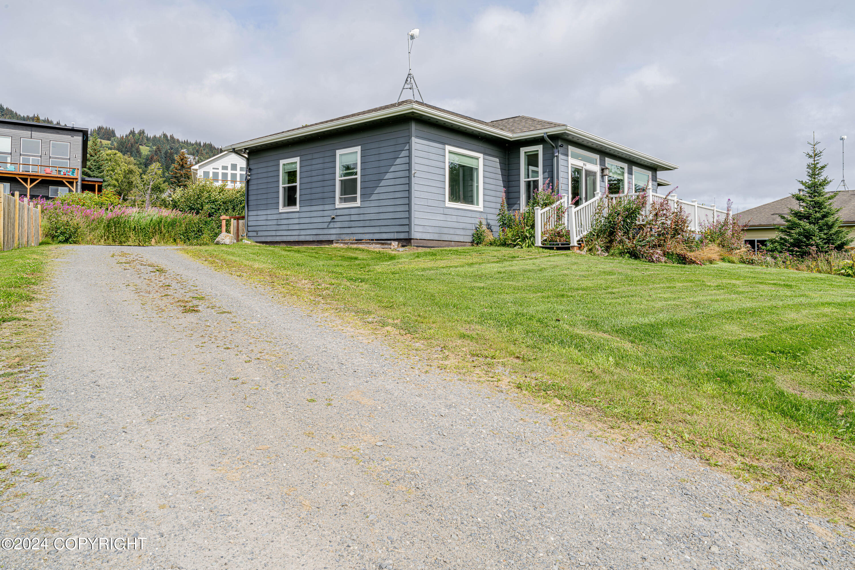 Homer, Alaska 99603, United States, 3 Bedrooms Bedrooms, ,2 BathroomsBathrooms,Residential,Pending,46905