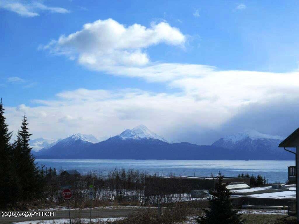 Homer, Alaska 99603, United States, 3 Bedrooms Bedrooms, ,2 BathroomsBathrooms,Residential,Pending,46905