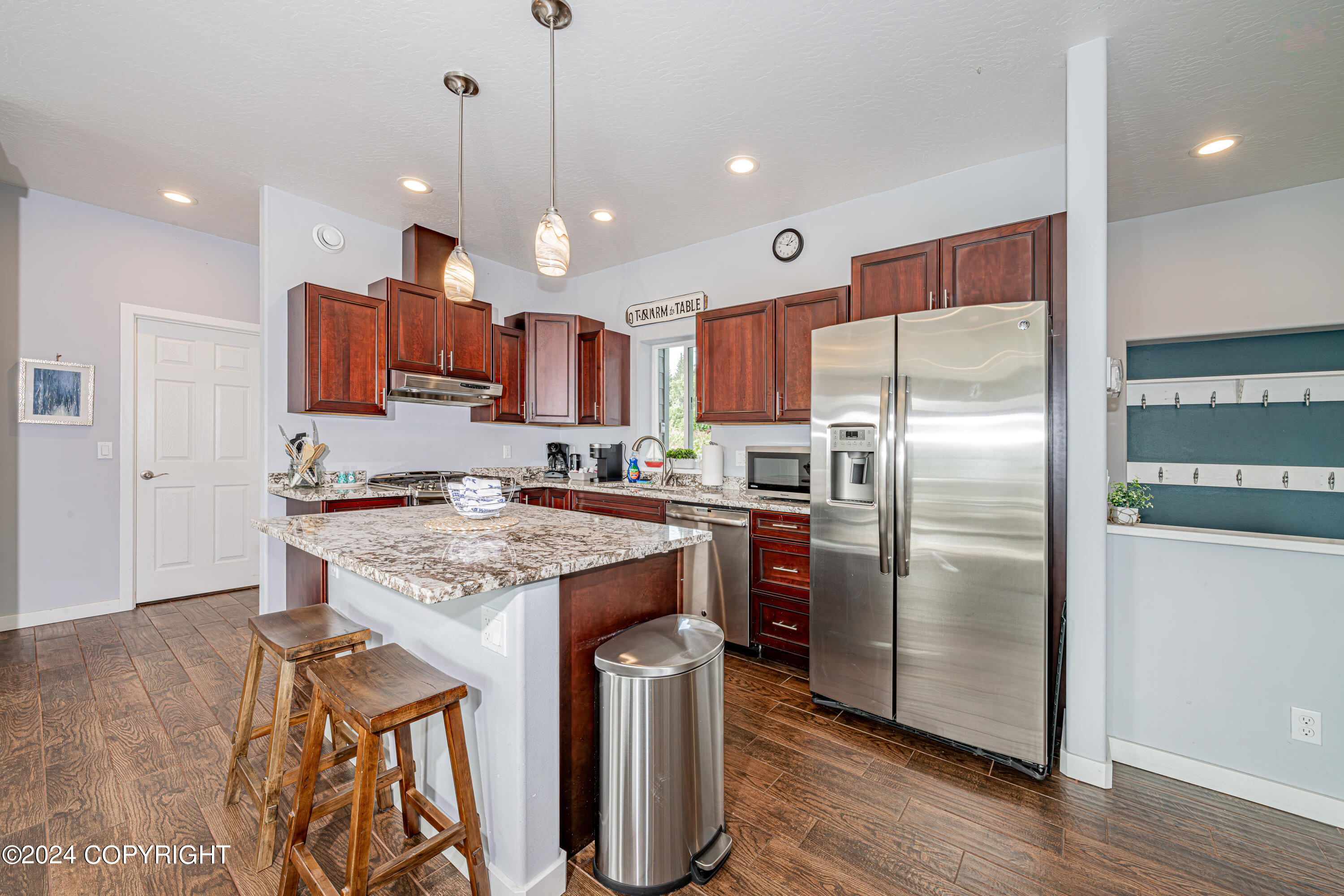 Homer, Alaska 99603, United States, 3 Bedrooms Bedrooms, ,2 BathroomsBathrooms,Residential,Pending,46905