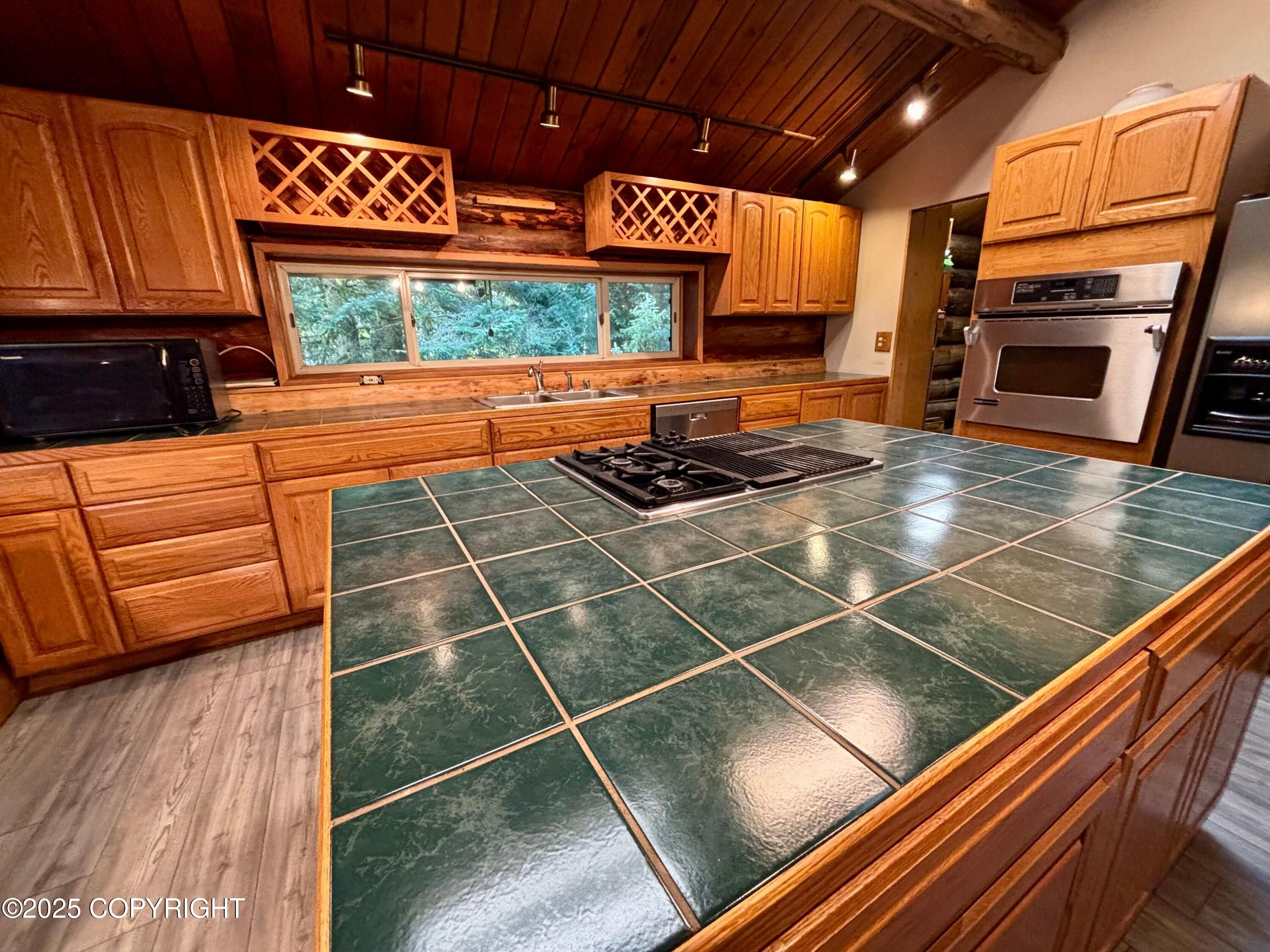 3117 Monashka Bay Road, Kodiak, Alaska image 7