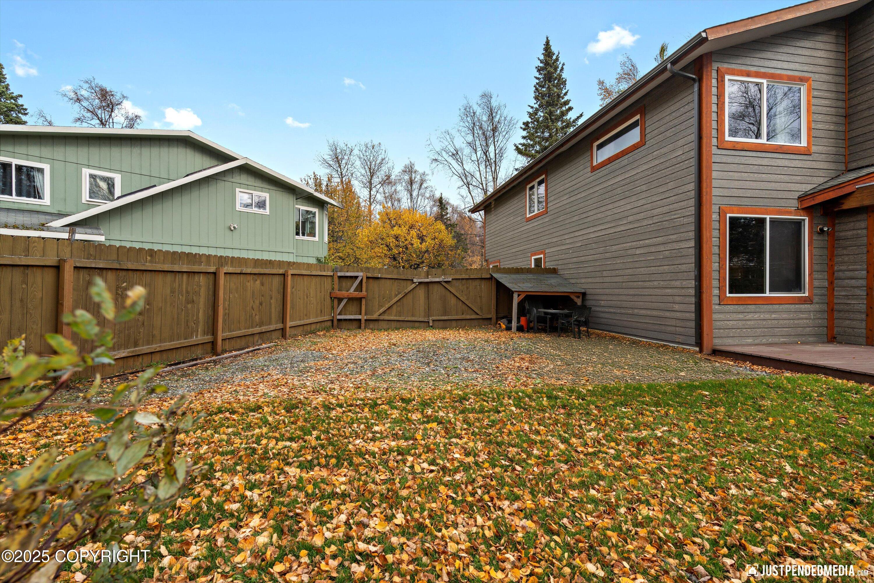 Anchorage, Alaska 99515, United States, 5 Bedrooms Bedrooms, ,3 BathroomsBathrooms,Residential,Active,225454