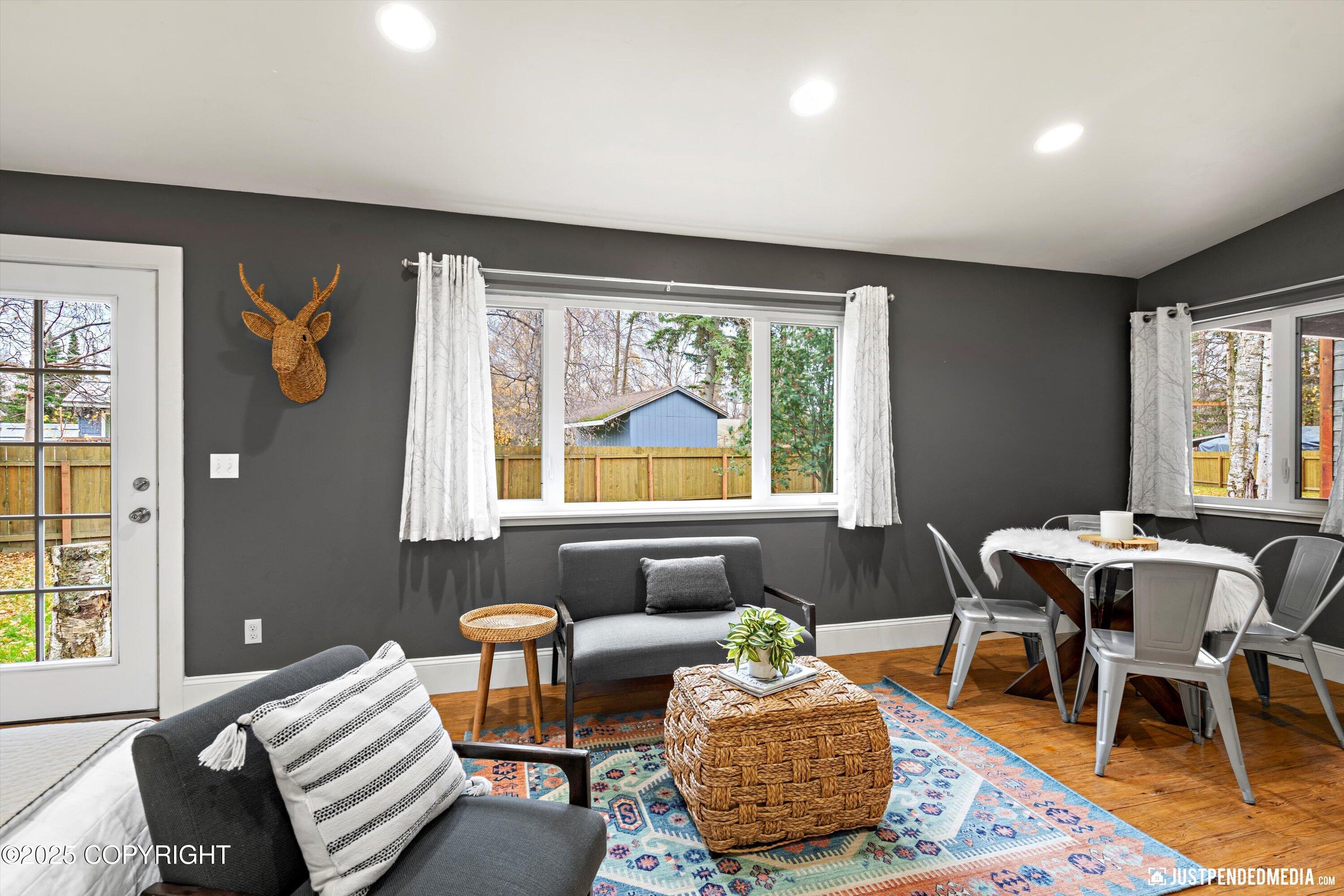 Anchorage, Alaska 99515, United States, 5 Bedrooms Bedrooms, ,3 BathroomsBathrooms,Residential,Active,225454