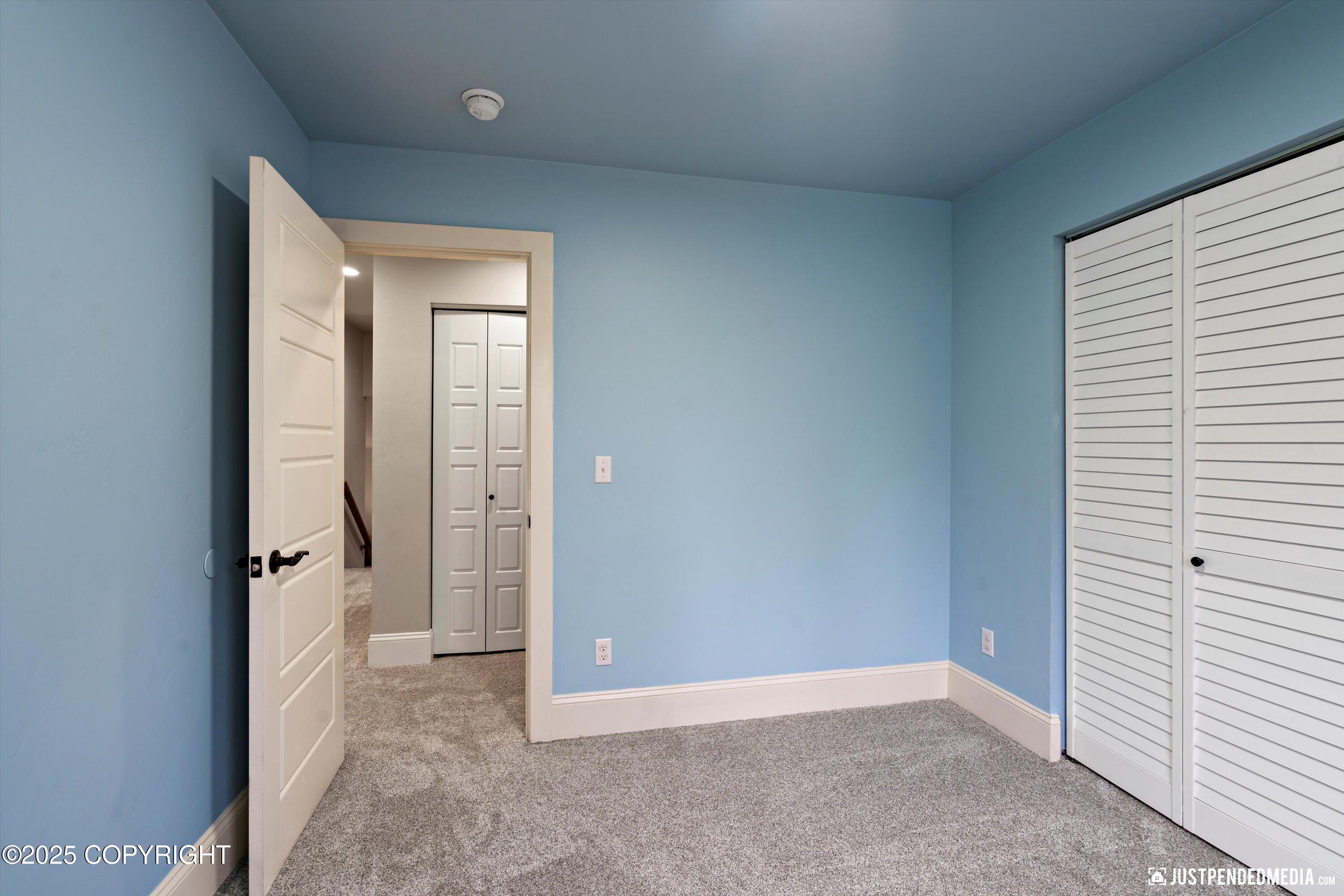 Anchorage, Alaska 99515, United States, 5 Bedrooms Bedrooms, ,3 BathroomsBathrooms,Residential,Active,225454