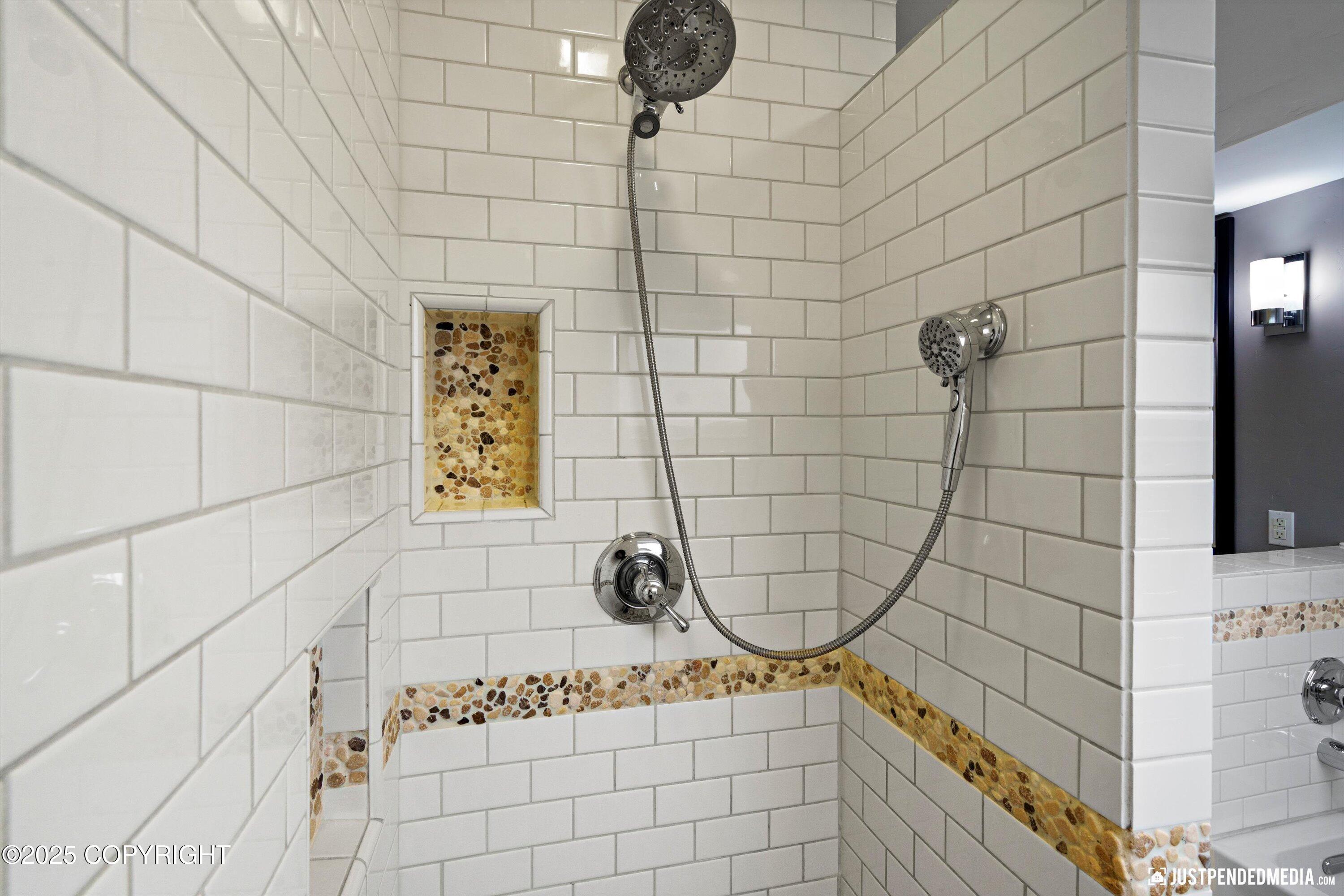 Anchorage, Alaska 99515, United States, 5 Bedrooms Bedrooms, ,3 BathroomsBathrooms,Residential,Active,225454