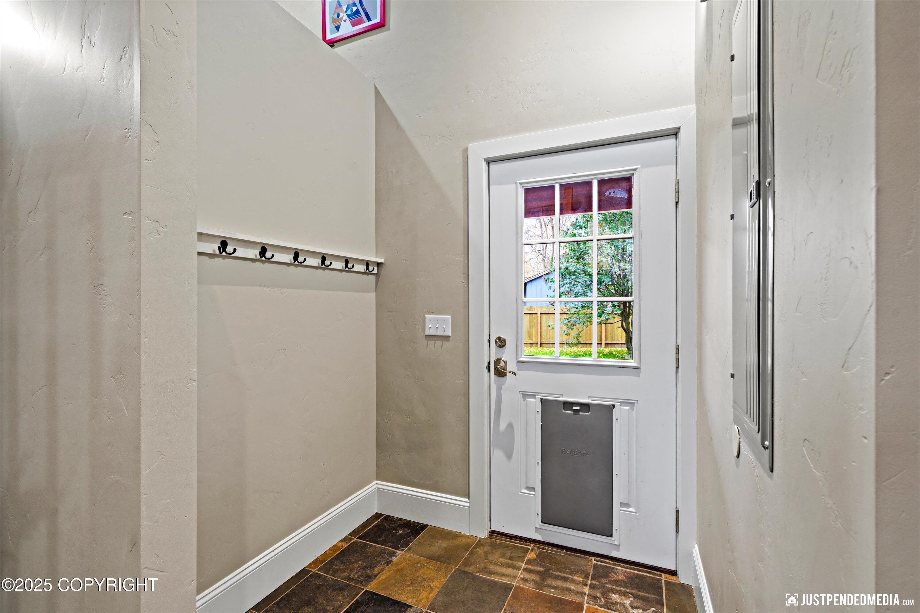 Anchorage, Alaska 99515, United States, 5 Bedrooms Bedrooms, ,3 BathroomsBathrooms,Residential,Active,225454