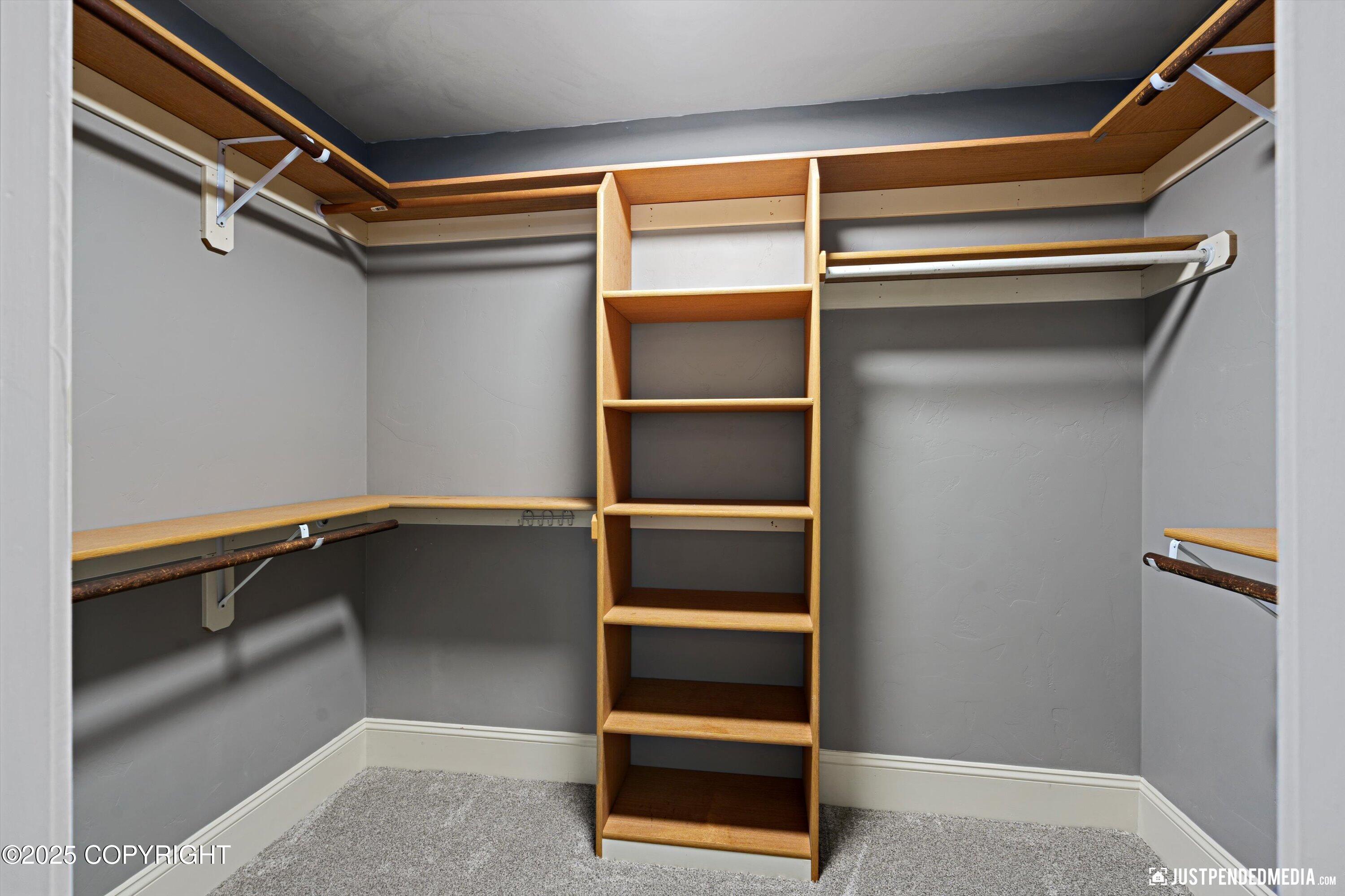 Anchorage, Alaska 99515, United States, 5 Bedrooms Bedrooms, ,3 BathroomsBathrooms,Residential,Active,225454