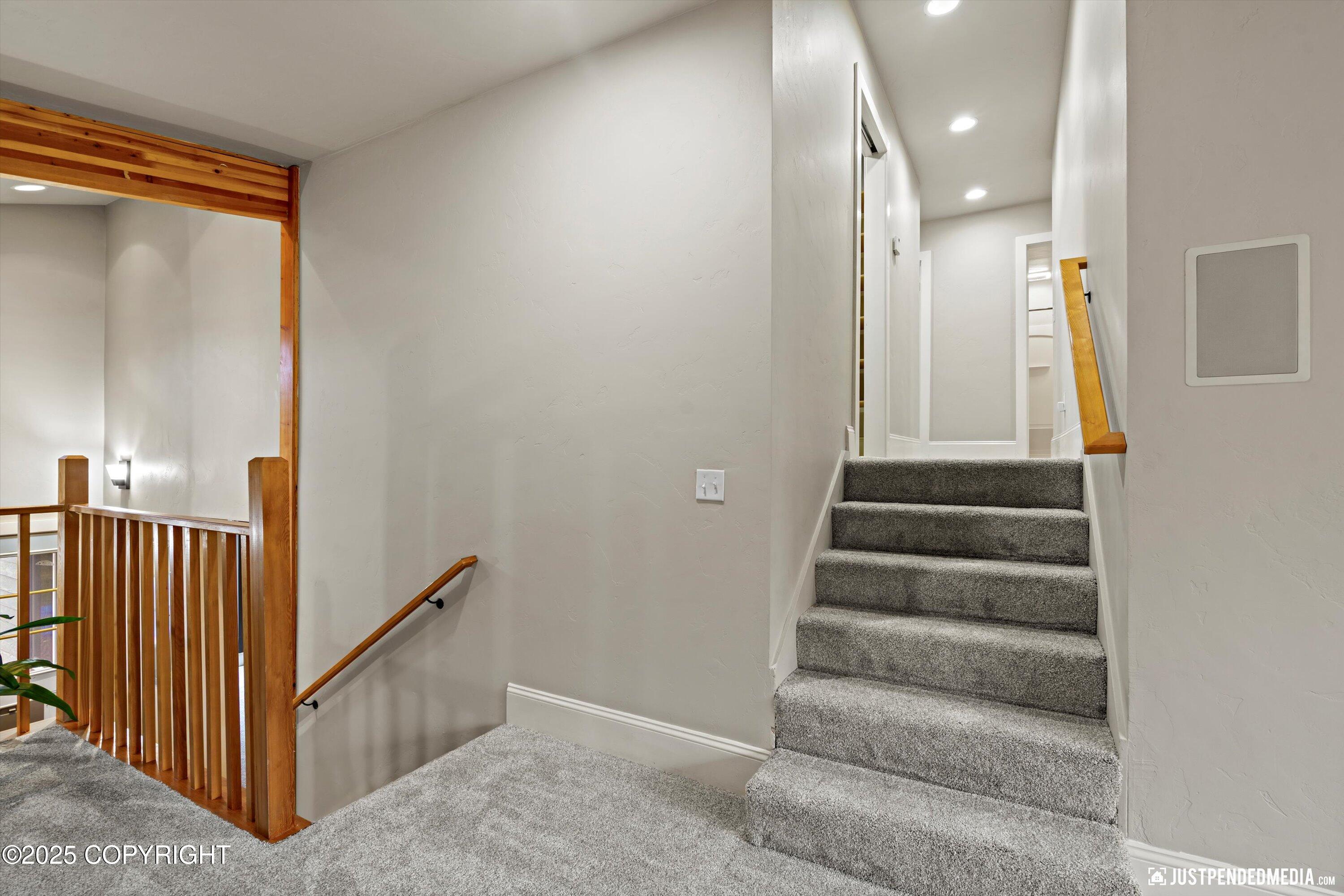 Anchorage, Alaska 99515, United States, 5 Bedrooms Bedrooms, ,3 BathroomsBathrooms,Residential,Active,225454