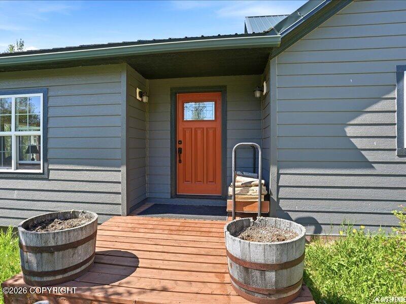 5050 N Farm Loop