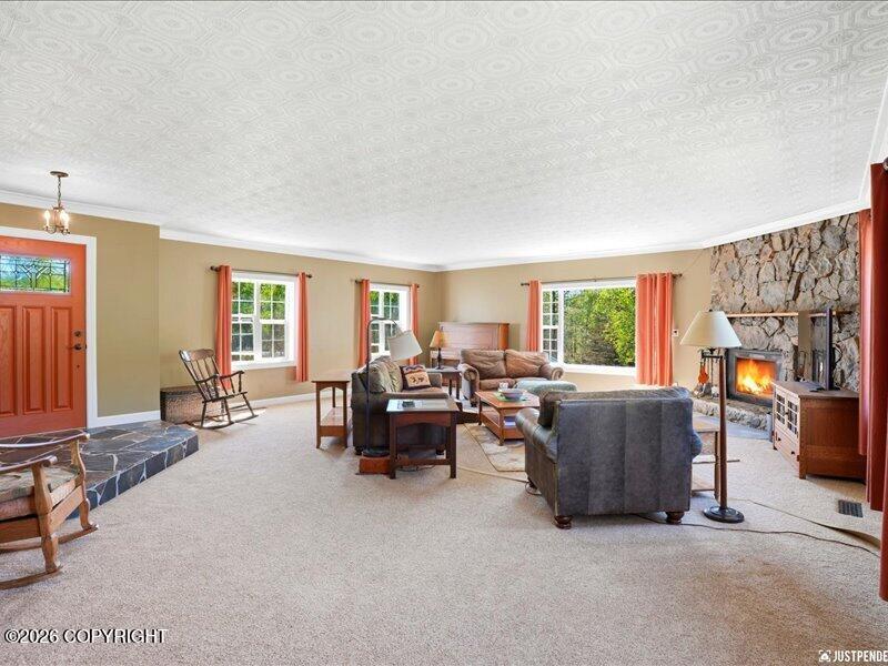 5050 N Farm Loop