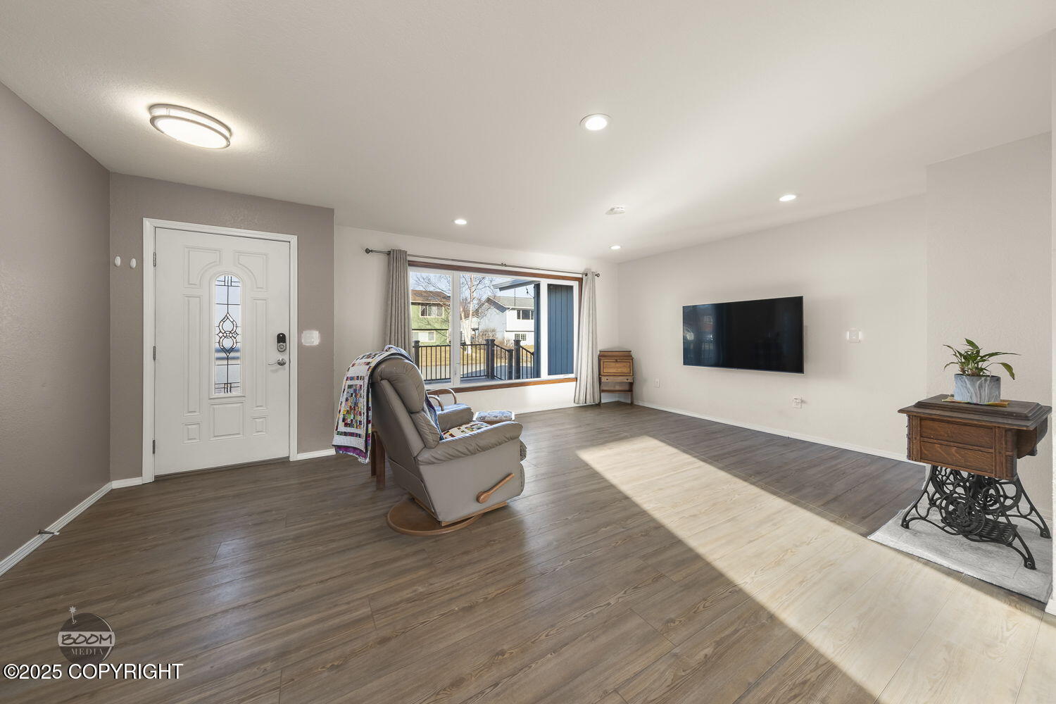3221 Evergreen Street, Anchorage, Alaska image 9