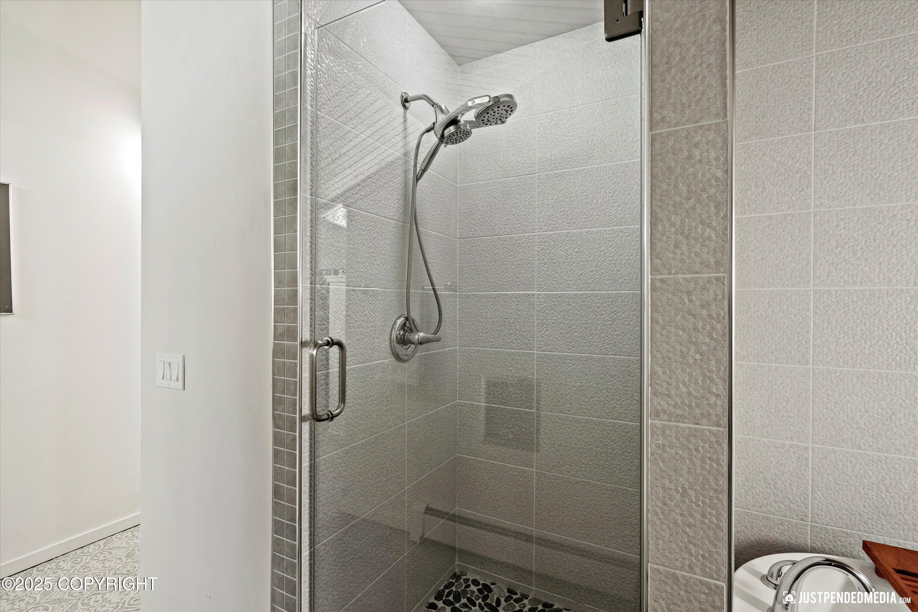 4225 London Circle, Anchorage, Alaska image 45